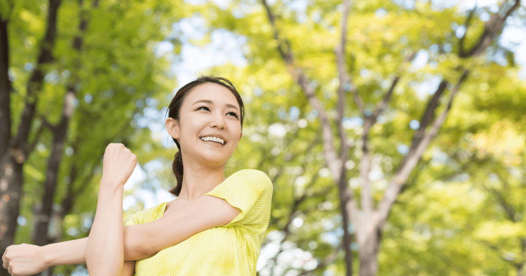 運動する女性
